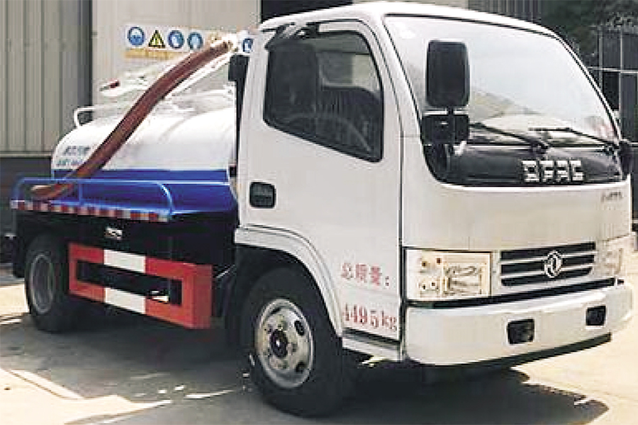 小型吸糞車(chē)日常操作應(yīng)注意哪些？